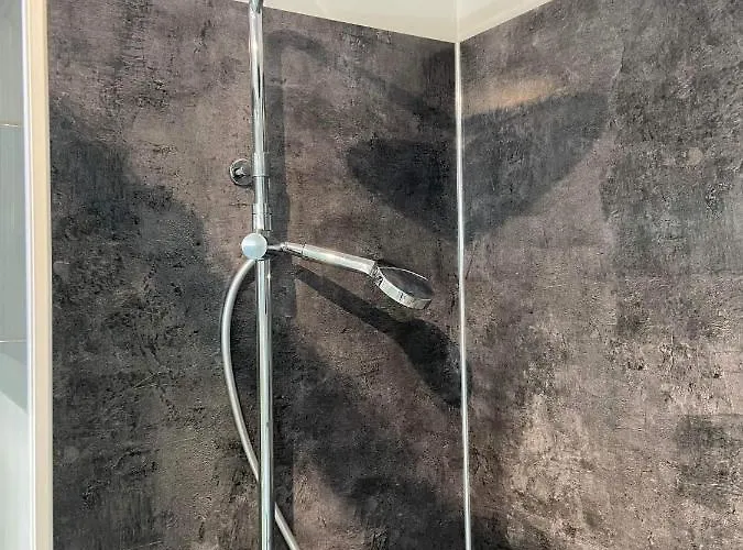 La Maison Bleue * Lautrec